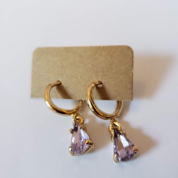 Gold drop earrings with lavender stone - Picture 6 of 8
